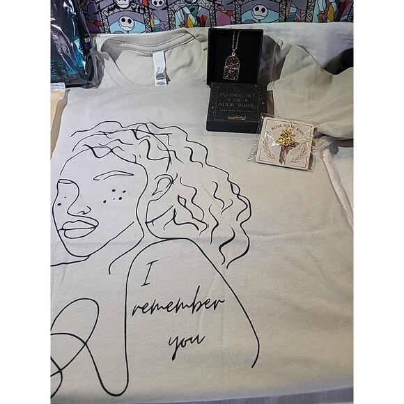 The Bookish Box Accessories 6pc Bundle T SHIRT XS – No Book Included + bonus - Picture 2 of 9